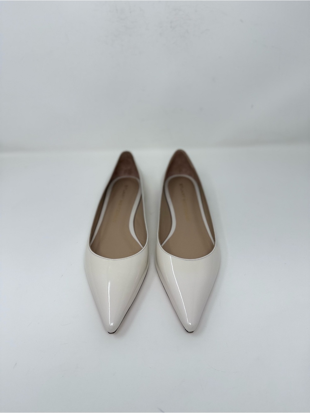 New Stuart Weitzman Emilia Pointed Toe Flat Cream Patent Sz 7.5 - Picture 8 of 16